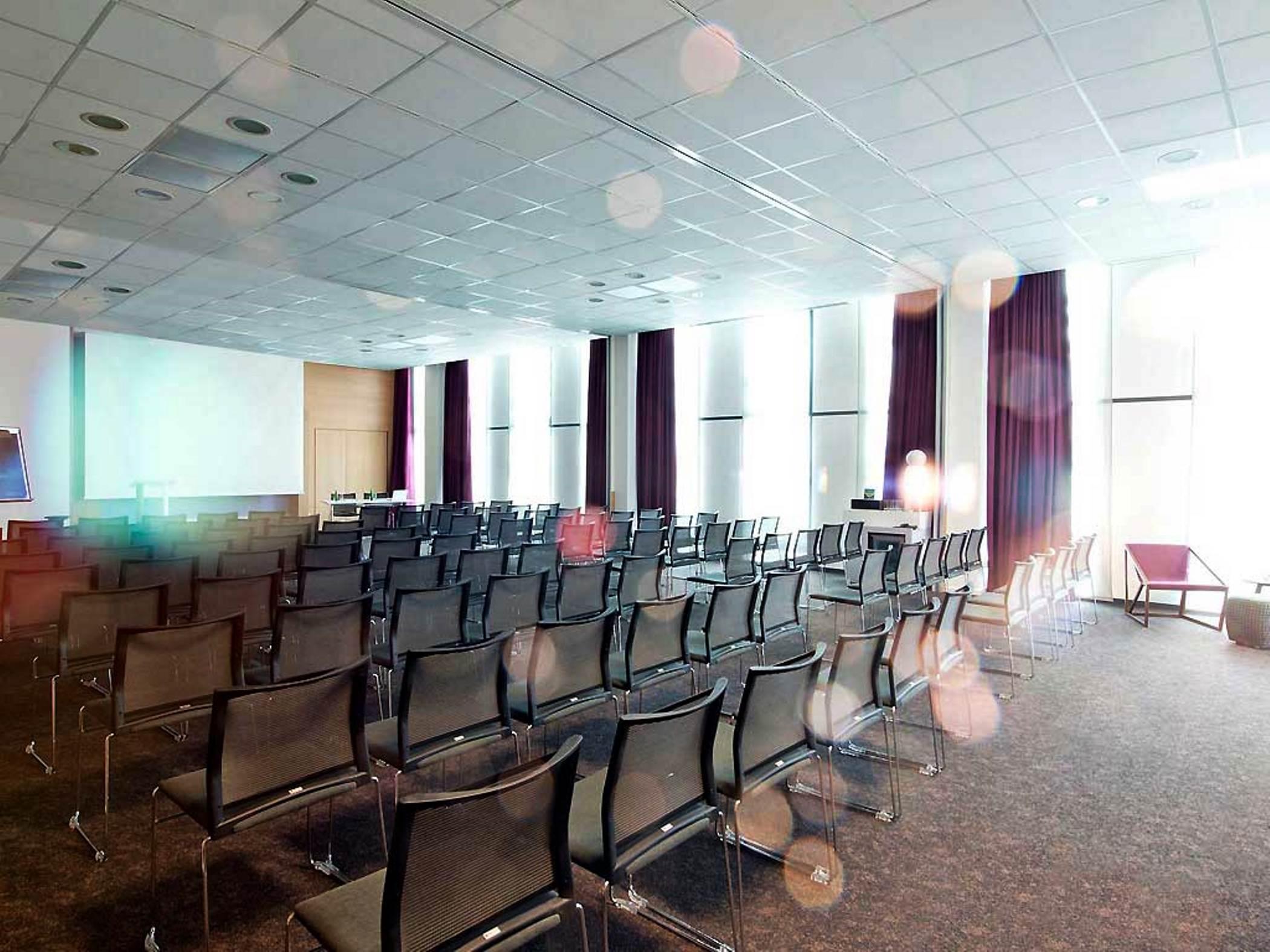 Novotel Lodz Centrum Exterior photo